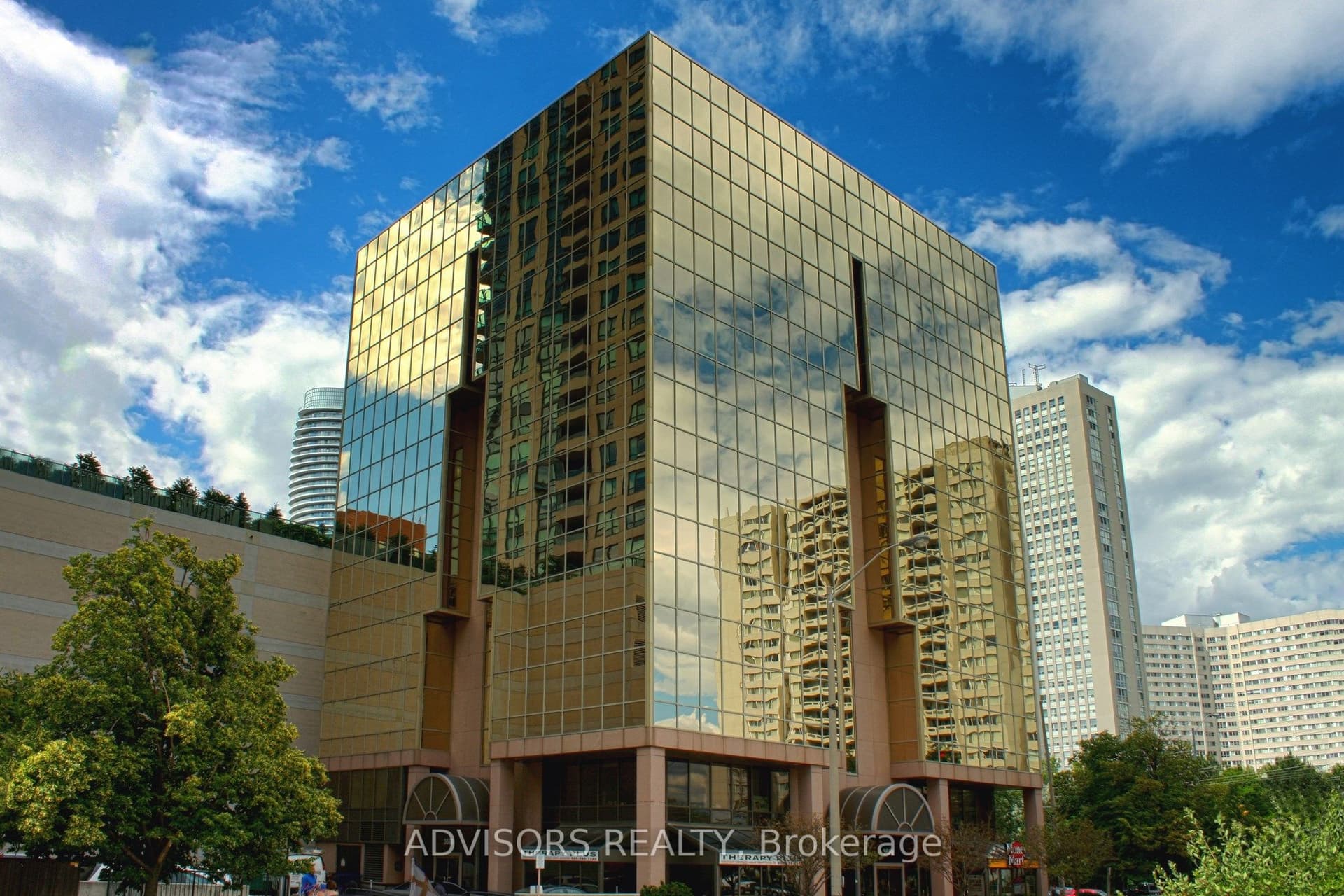 Hurontario Street 416A, Mississauga, ON L5B 3C4