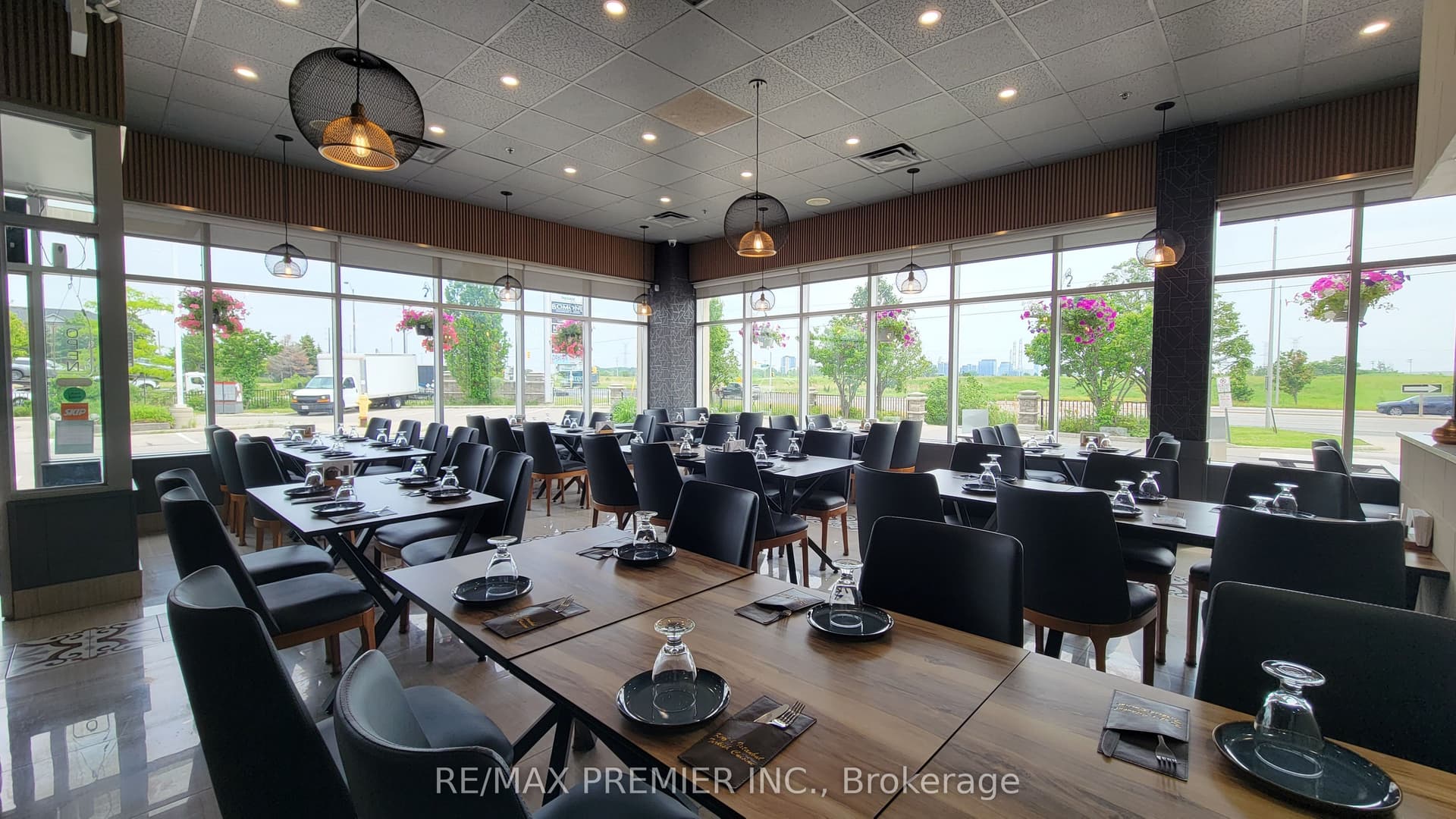 Highway 7 1, Vaughan, ON L4J 0E1
