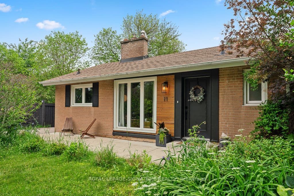 Yewfield Crescent, Toronto, ON M3B 2Y4