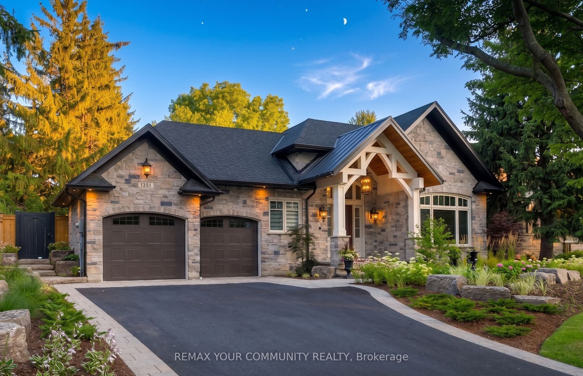 Warland Road, Oakville, ON L6L 1N4