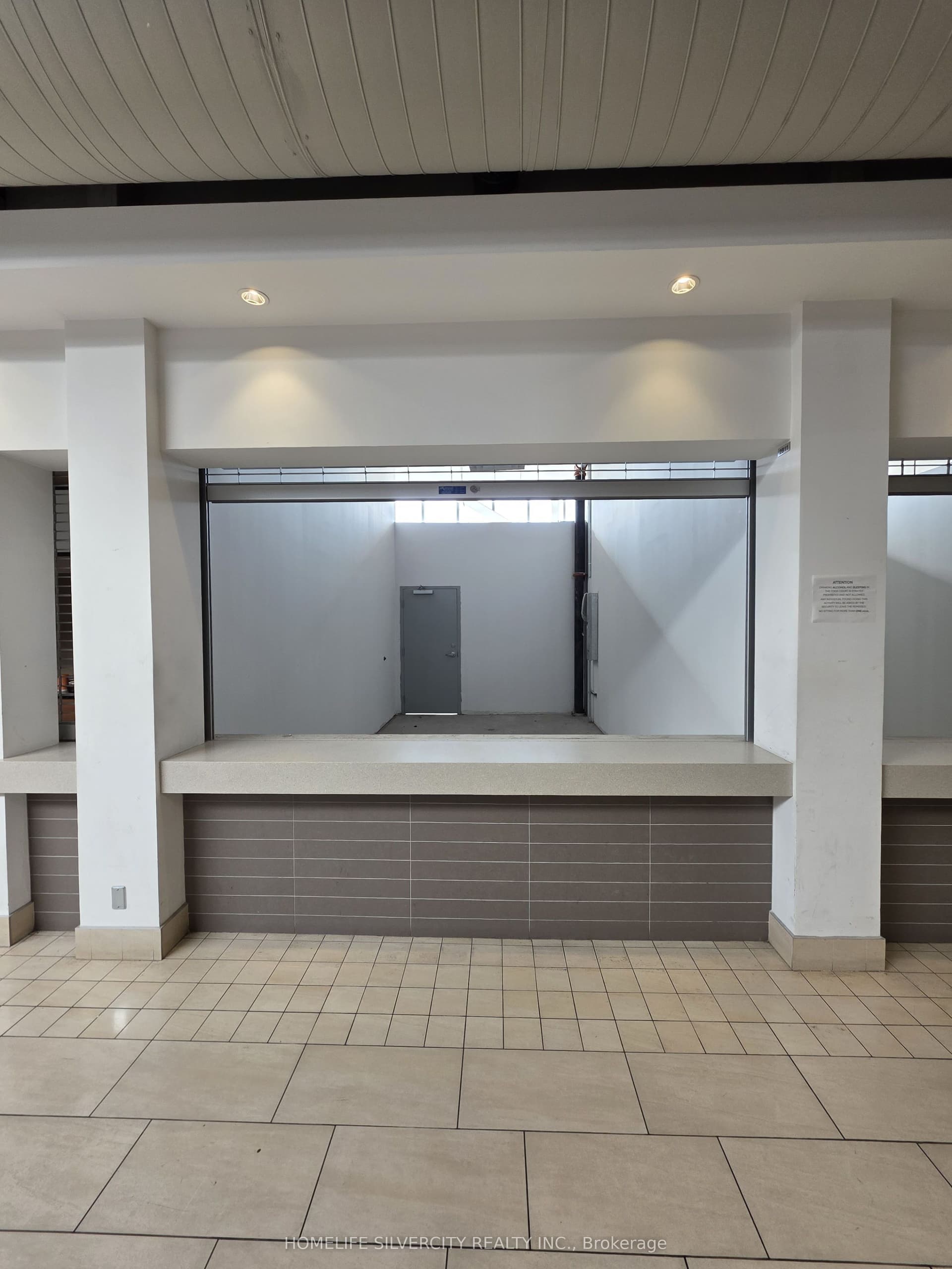 Goreway Drive 2B11, Mississauga, ON L4T 2T9