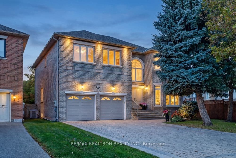 Loudon Crescent, Vaughan, ON L4J 8N4