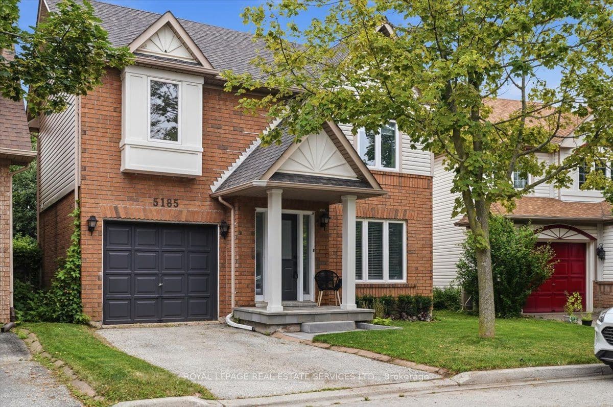 Bunton Crescent, Burlington, ON L7L 6J3