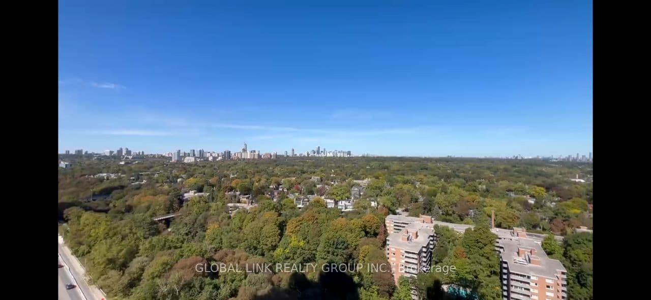 Bloor Street E 2115, Toronto, ON M4W 0B3