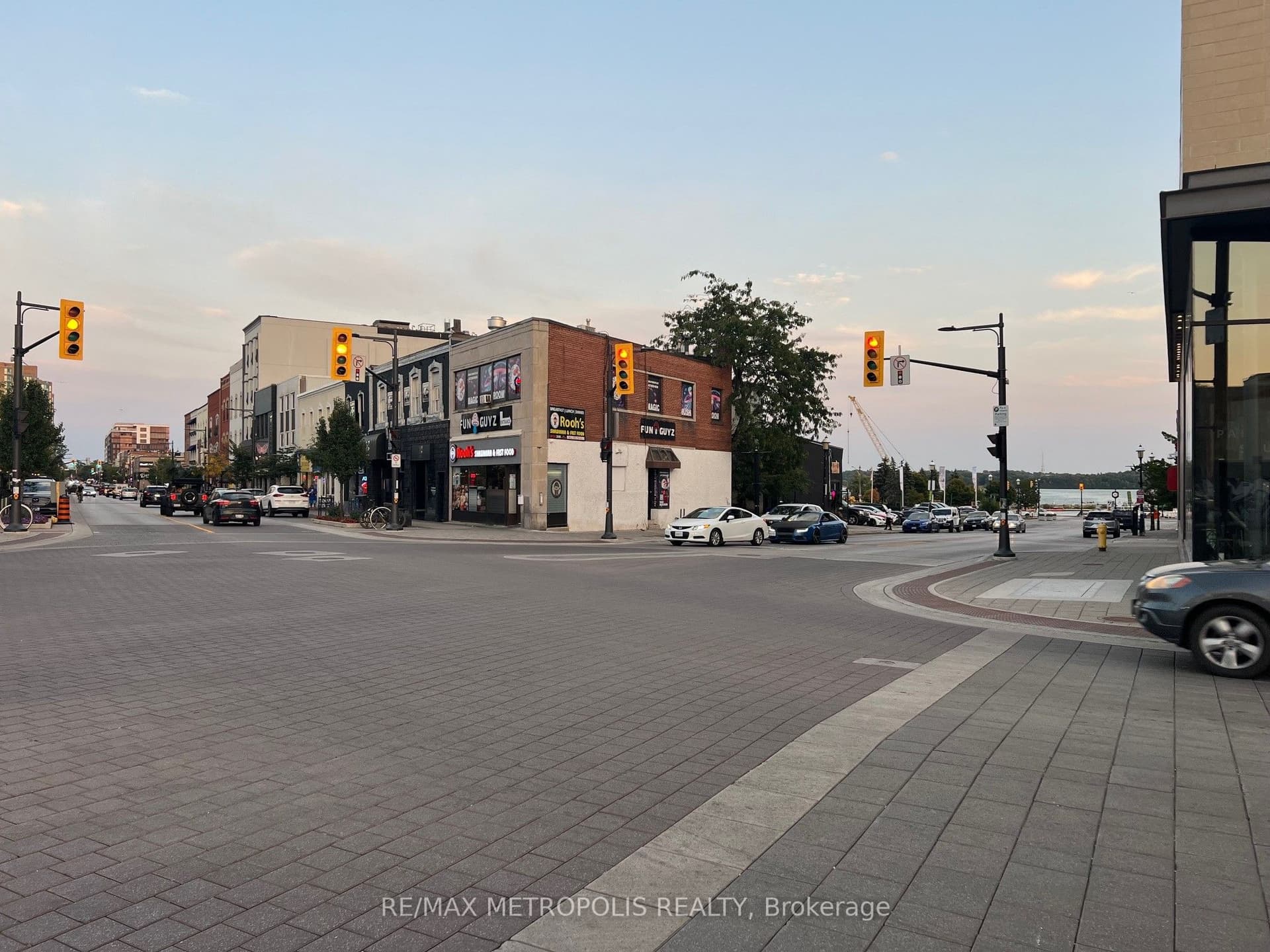 Dunlop Street E, Barrie, ON L4M 1A2