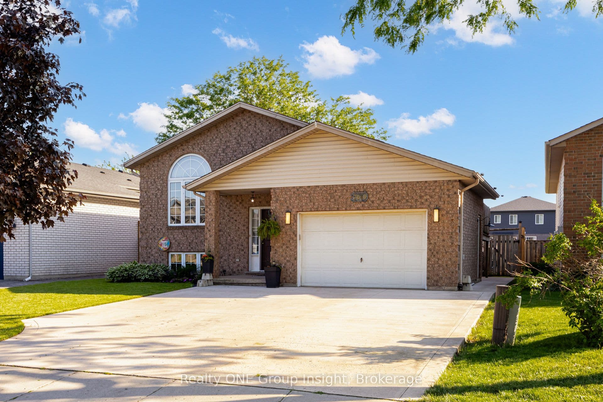 Ascot Circle, Niagara Falls, ON L2H 3E4